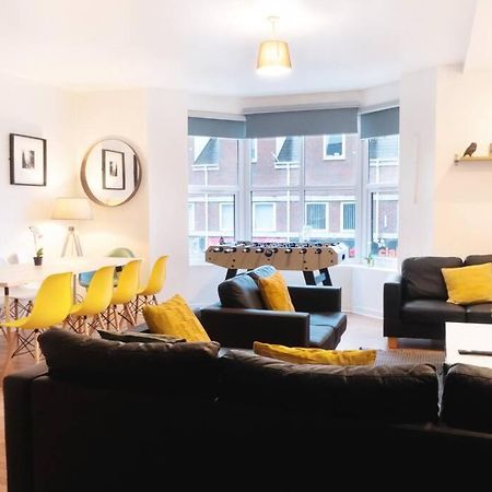 Apartment Up To 9 Close To Centre, Big Tv And Wifi Cardiff Exteriör bild