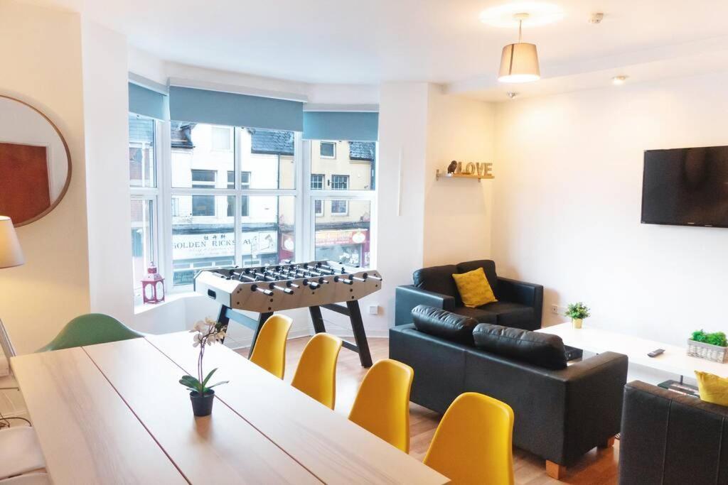 Apartment Up To 9 Close To Centre, Big Tv And Wifi Cardiff Exteriör bild